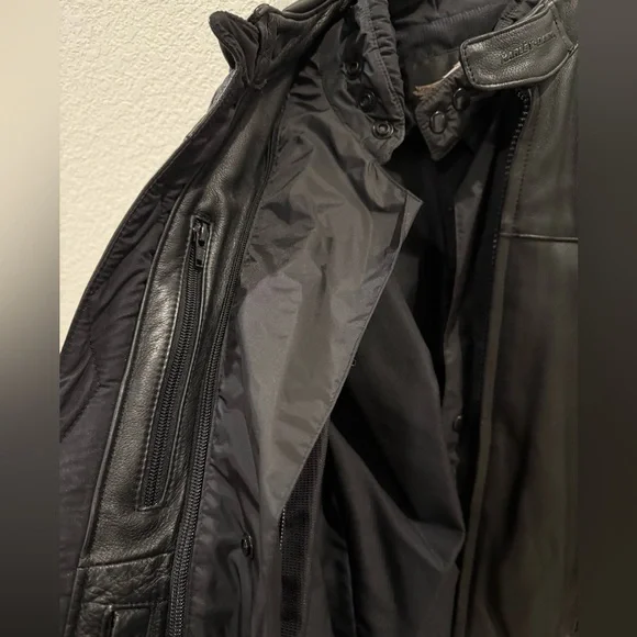 Harley Davidson FXRG Leather Jacket - Picture 3 of 6